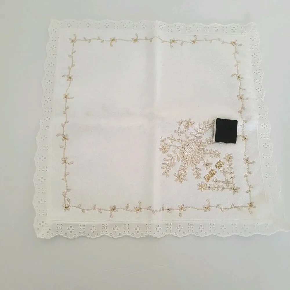 Anna Sui Cotton 100% Small Towel Mini White Place Mat Washcloth Square Embroider